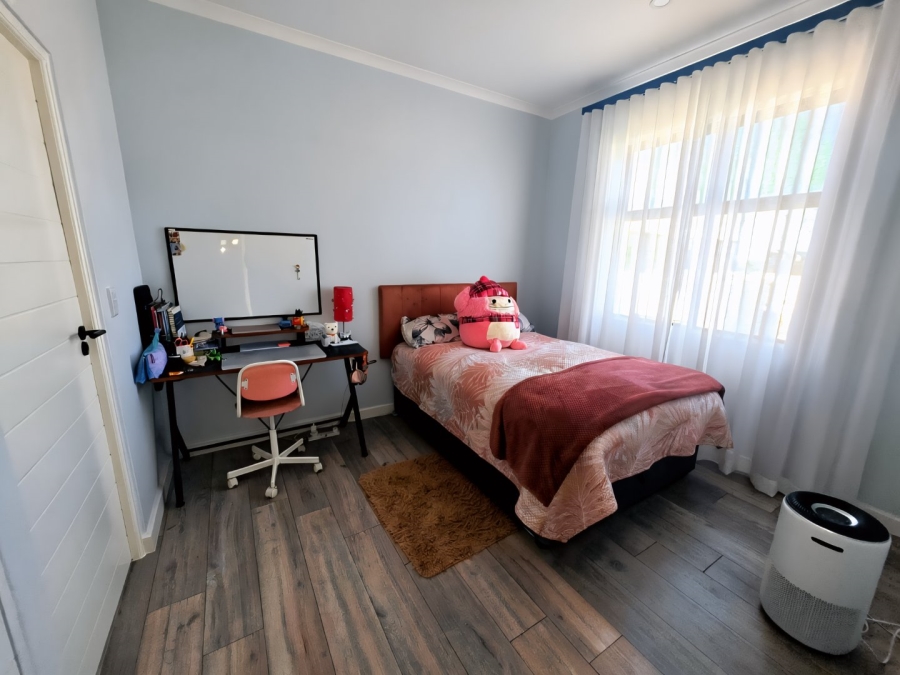 4 Bedroom Property for Sale in Sandown Western Cape